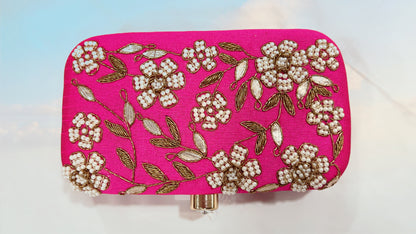 Elegant Pink Designer Clutch – A Touch of Luxe