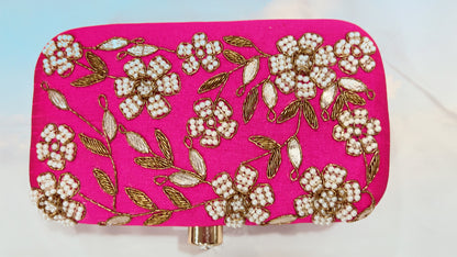 Elegant Pink Designer Clutch – A Touch of Luxe